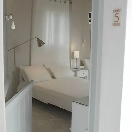 Lucas 3* Wyspa Tinos